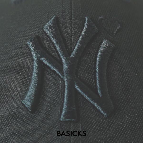 BASICKS / 新作アイテム入荷 “9 FORTY Yankees Heart Embroidery Cap”
